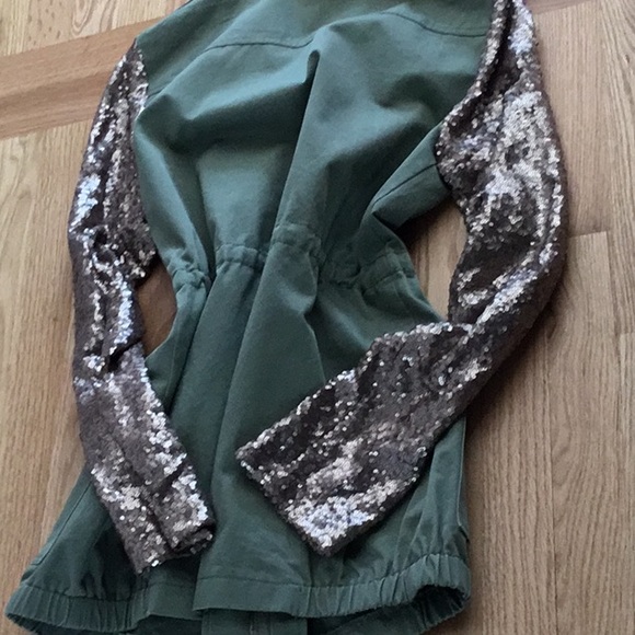 Jacket - Picture 2 of 4